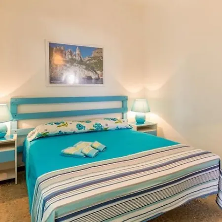 Apartment Family House By The Sea La Caletta