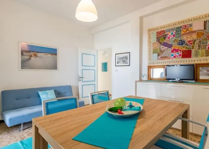 Apartman Family House By The Sea *