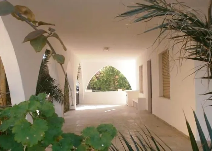 Family House By The Sea La Caletta